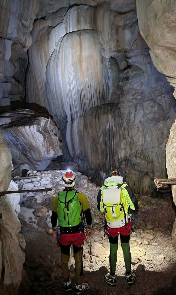 cueva del gato 5